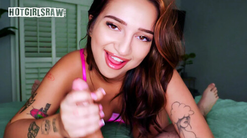 Kiana Kumani – Horny GF Can’t Wait