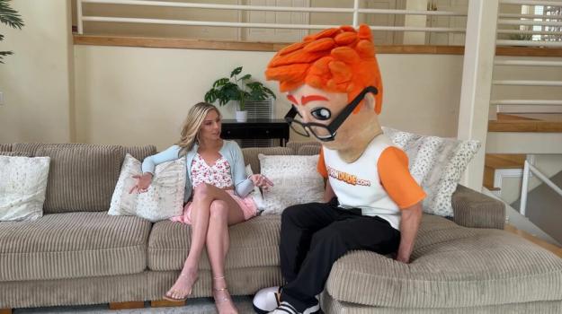 Porn Dude Casting – Cheerleader Kait