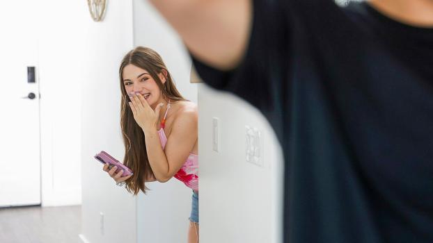 Bratty Sis – Juniper Ren